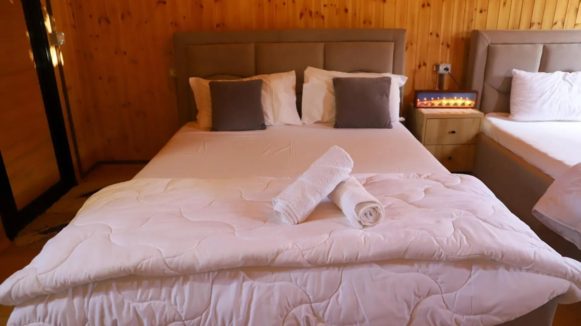 فيلا Wood House بيرات فيلة