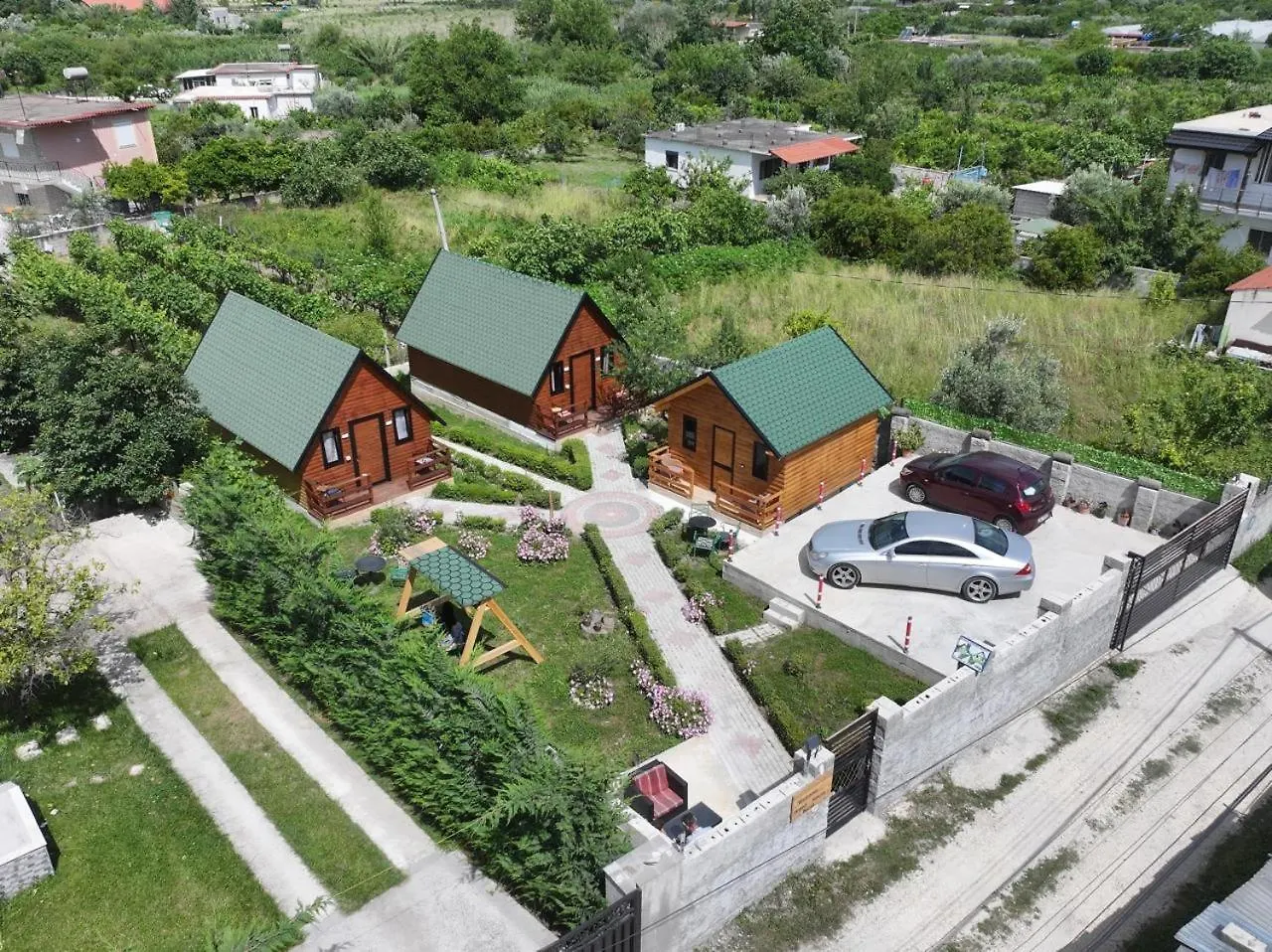 فيلة فيلا Wood House بيرات